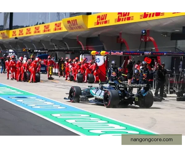 F1赛季激战正酣 各车队争夺冠军荣誉展开激烈角逐