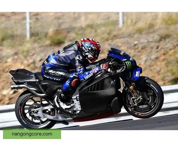 《MotoGP赛季更新：新技术引领挑战，车手对抗激烈升级》